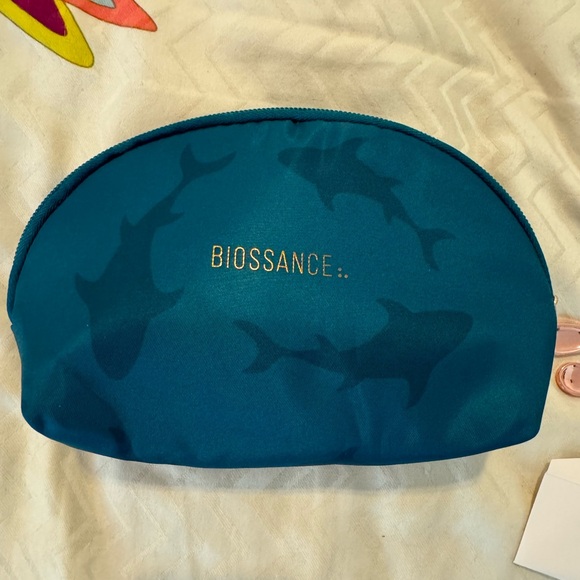 BIOSSANCE TRAVEL BAG AND TWO SPATULAS. NEW. - Picture 3 of 6